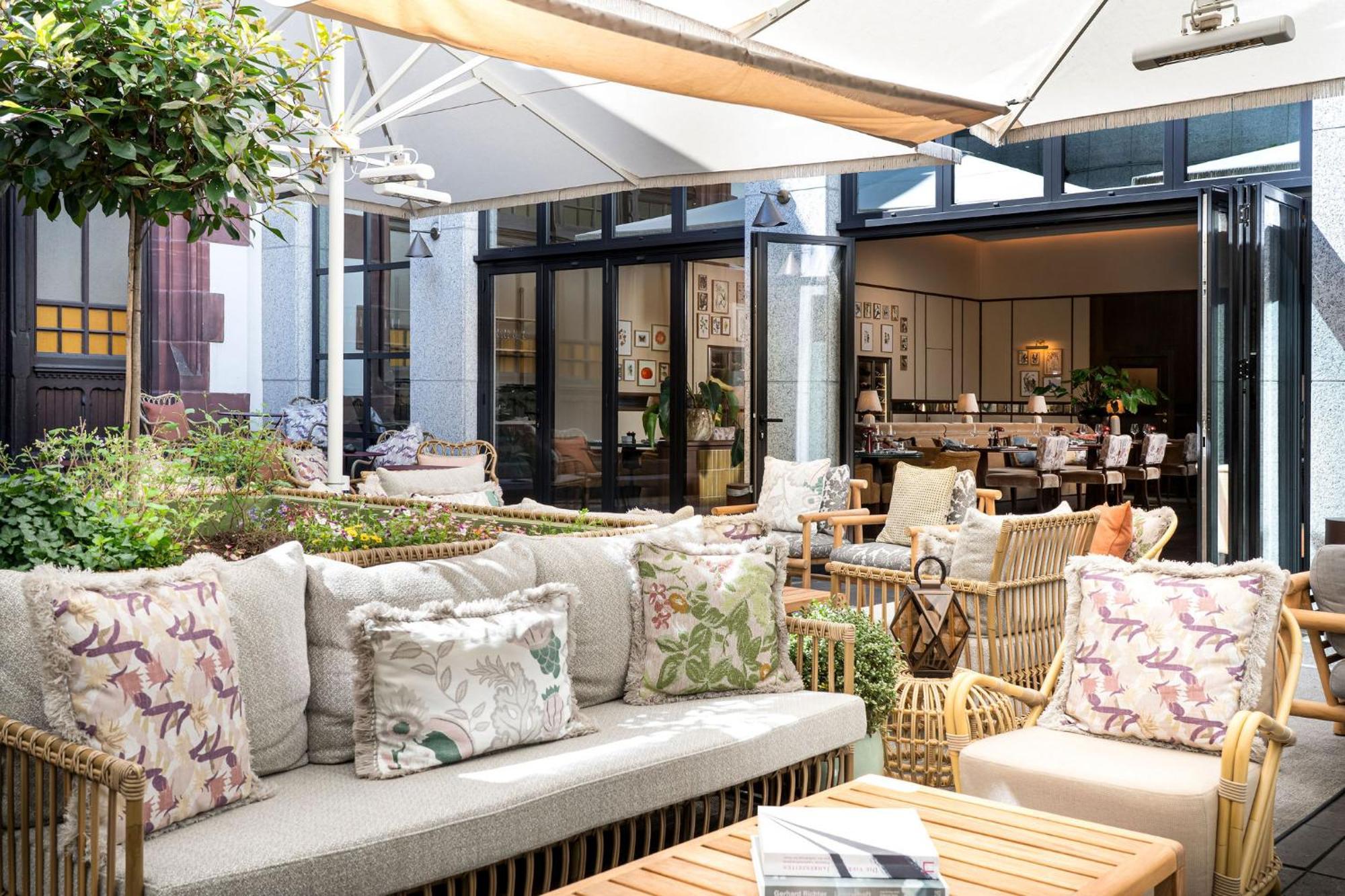 Отель Brunfels Hotel, In The Unbound Collection By Hyatt